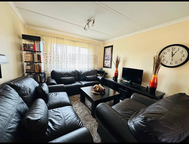 1.5 BEDROOM APARTMENT FOR SALE IN TONGAAT CENTRAL